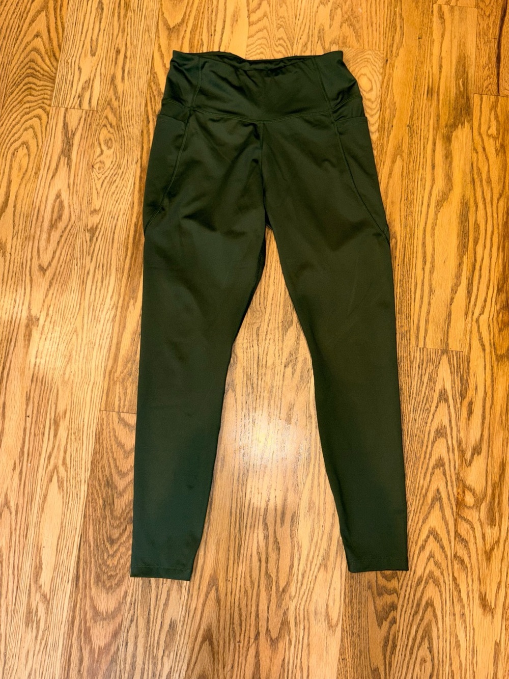 Crown & Ivy Olive Green High-Waisted Athletic Leggings